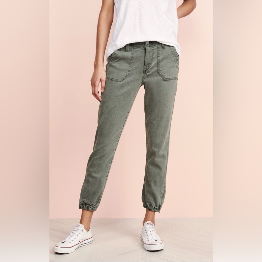 Paige Mayslie Joggers in Vintage Ivy Green
